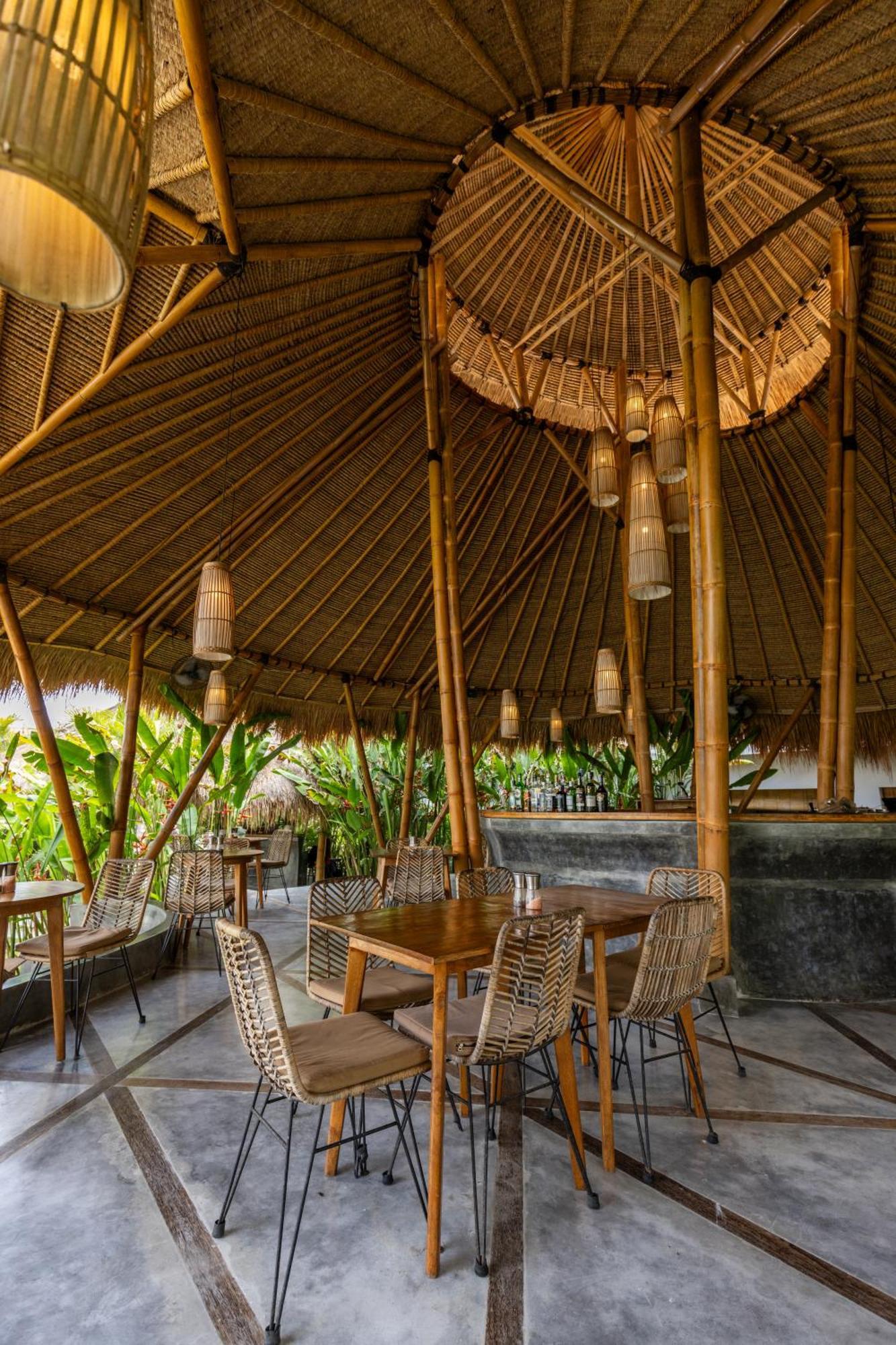 Sikara Lombok Hotel Kuta  Exterior photo